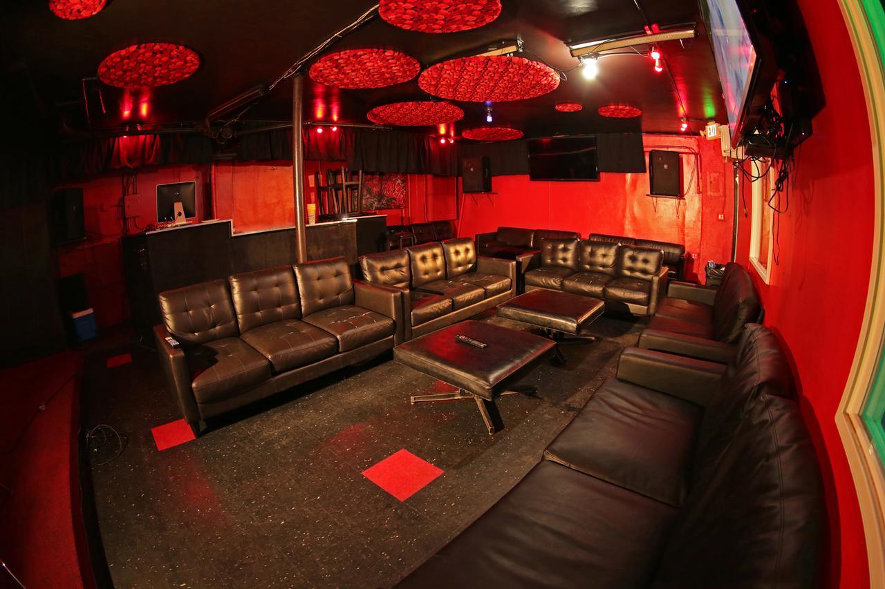 Banana Bungalow Hollywood Hotel & Hostel Лос-Анджелес Экстерьер фото