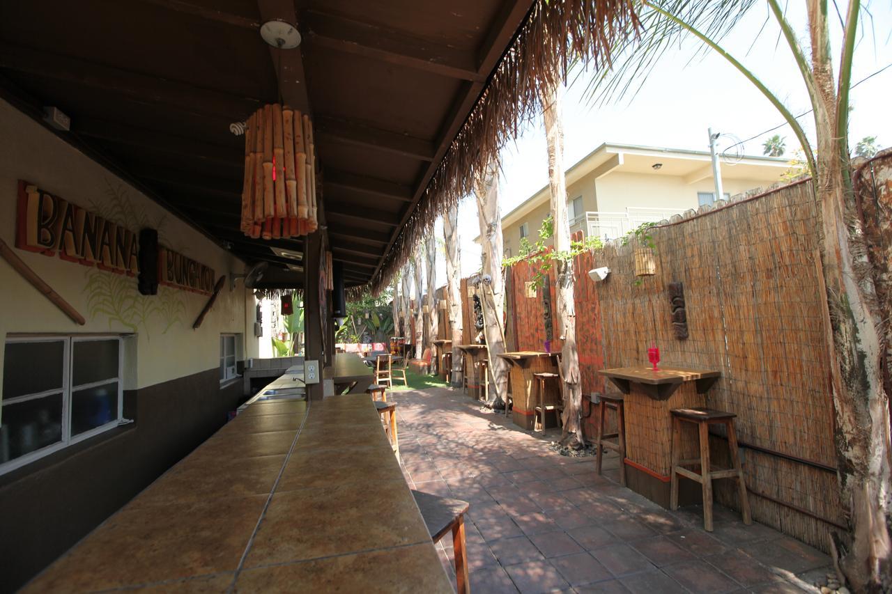 Banana Bungalow Hollywood Hotel & Hostel Лос-Анджелес Экстерьер фото
